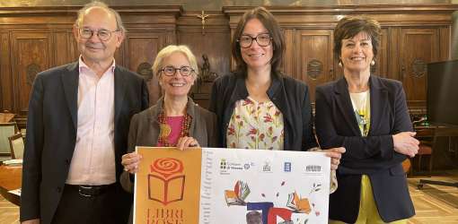 Foto di gruppo 'Libri e rose' con Daniela Brunelli, Elisa La Paglia, Antonella Ronzan e Andrea Kerbaker