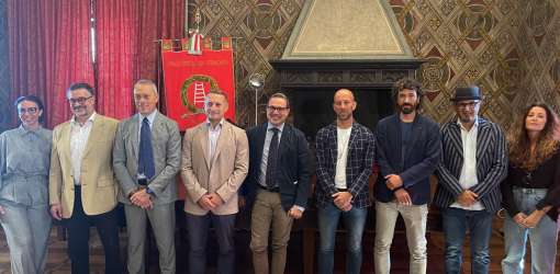 Conferenza Stampa • Sei nel posto Giusto